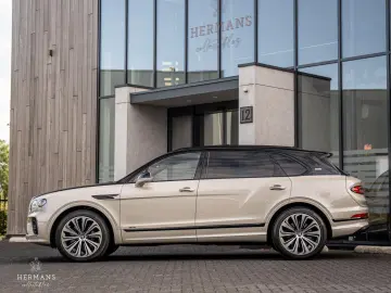 Bentley Bentayga 4.0 V8 Azure EWB First Edition /