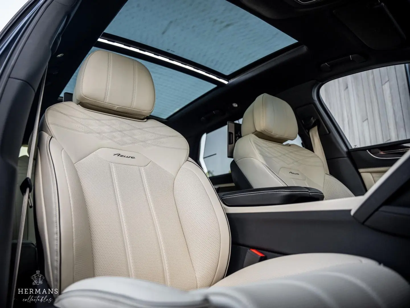 Bentley Bentayga 4.0 V8 Azure EWB First Edition /