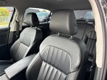 Superb Lim.  /VIRTUAL COCKPIT/CANTON-SOUND/SHZ
