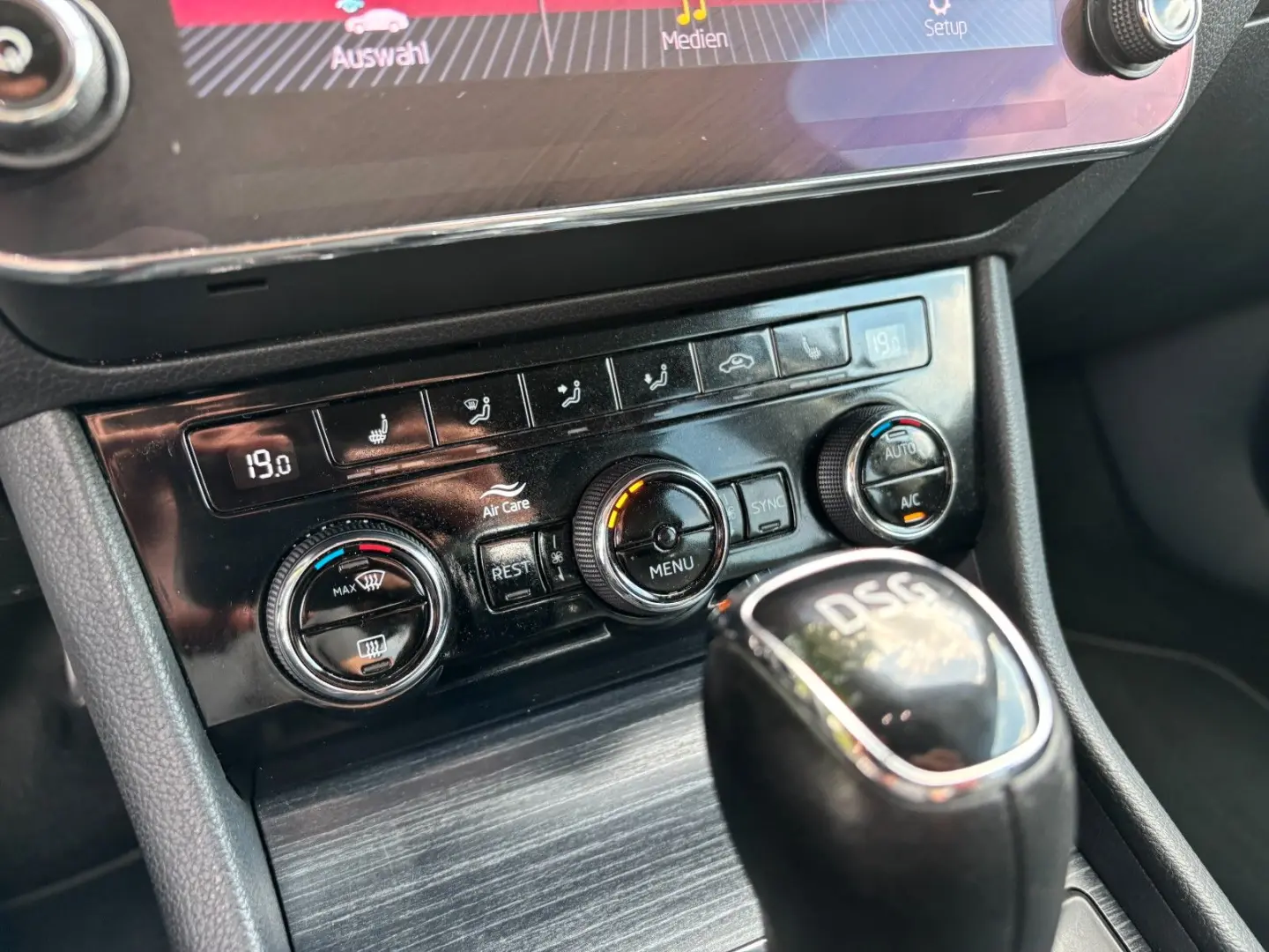Superb Lim.  /VIRTUAL COCKPIT/CANTON-SOUND/SHZ
