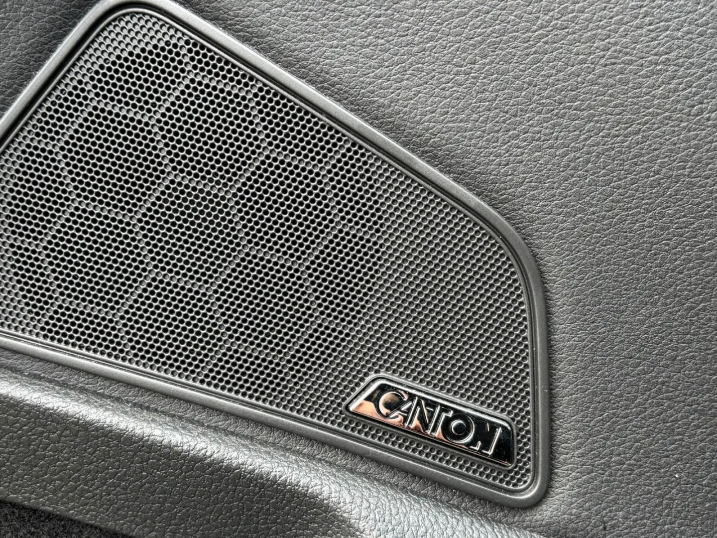 Superb Lim.  /VIRTUAL COCKPIT/CANTON-SOUND/SHZ