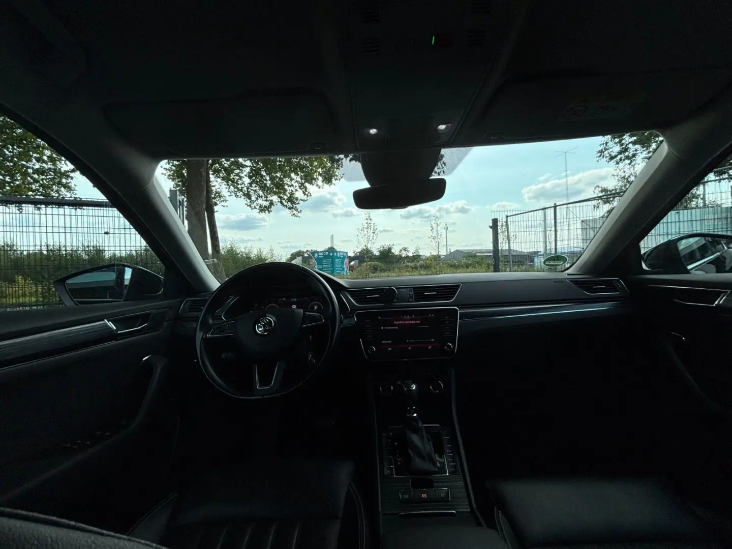 Superb Lim.  /VIRTUAL COCKPIT/CANTON-SOUND/SHZ