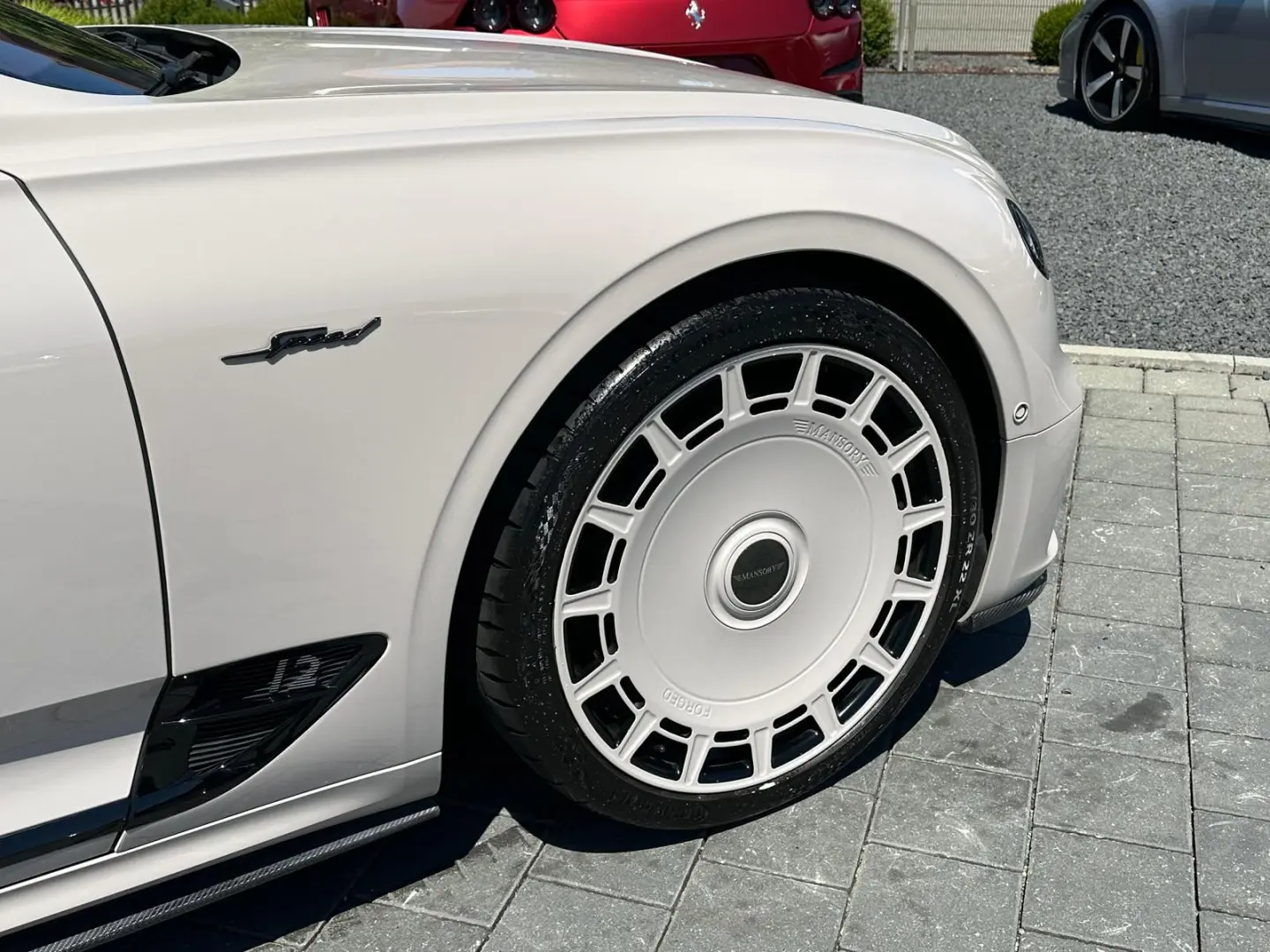Bentley Continental GTC Speed MANSORY
