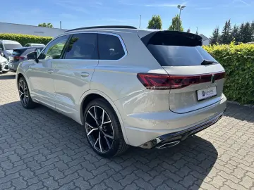 Touareg 3.0 TDI DSG 4Motion R-Line Black Style