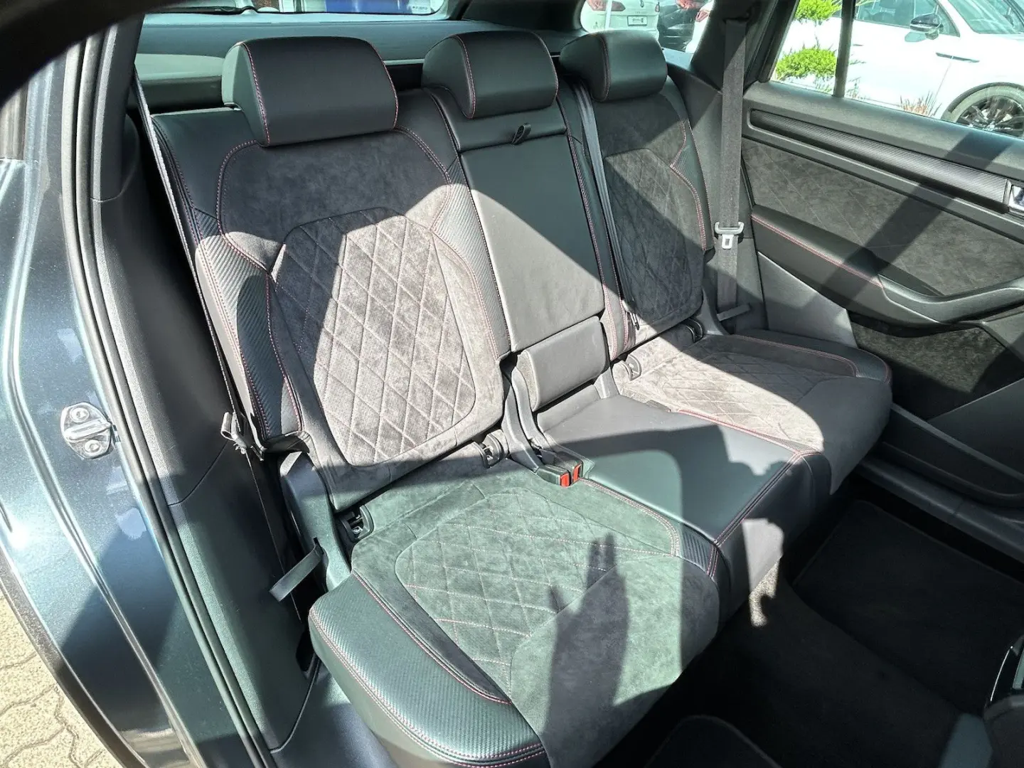 Kodiaq 2.0 TDI DSG RS 4x4*AHK*LED*PANO*NAVI*
