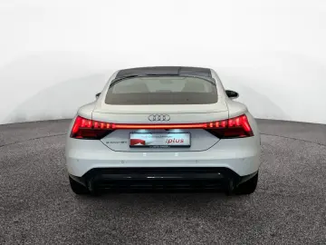 e-tron GT qua *WÄRME*PANO*NAVI*LUFTF*360*ACC*