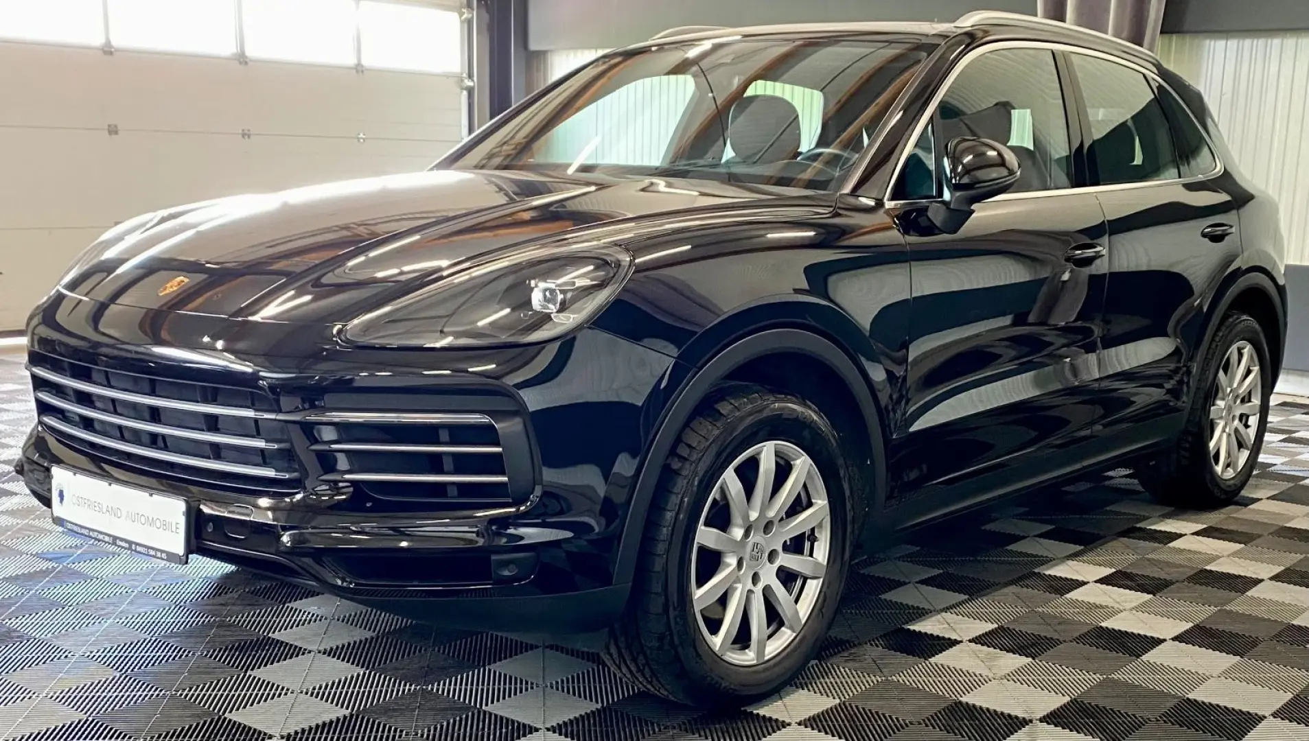 Cayenne, Panorama, Kamera, CarPlay, LED
