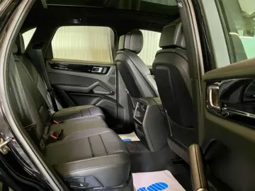 Cayenne, Panorama, Kamera, CarPlay, LED