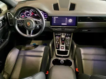 Cayenne, Panorama, Kamera, CarPlay, LED