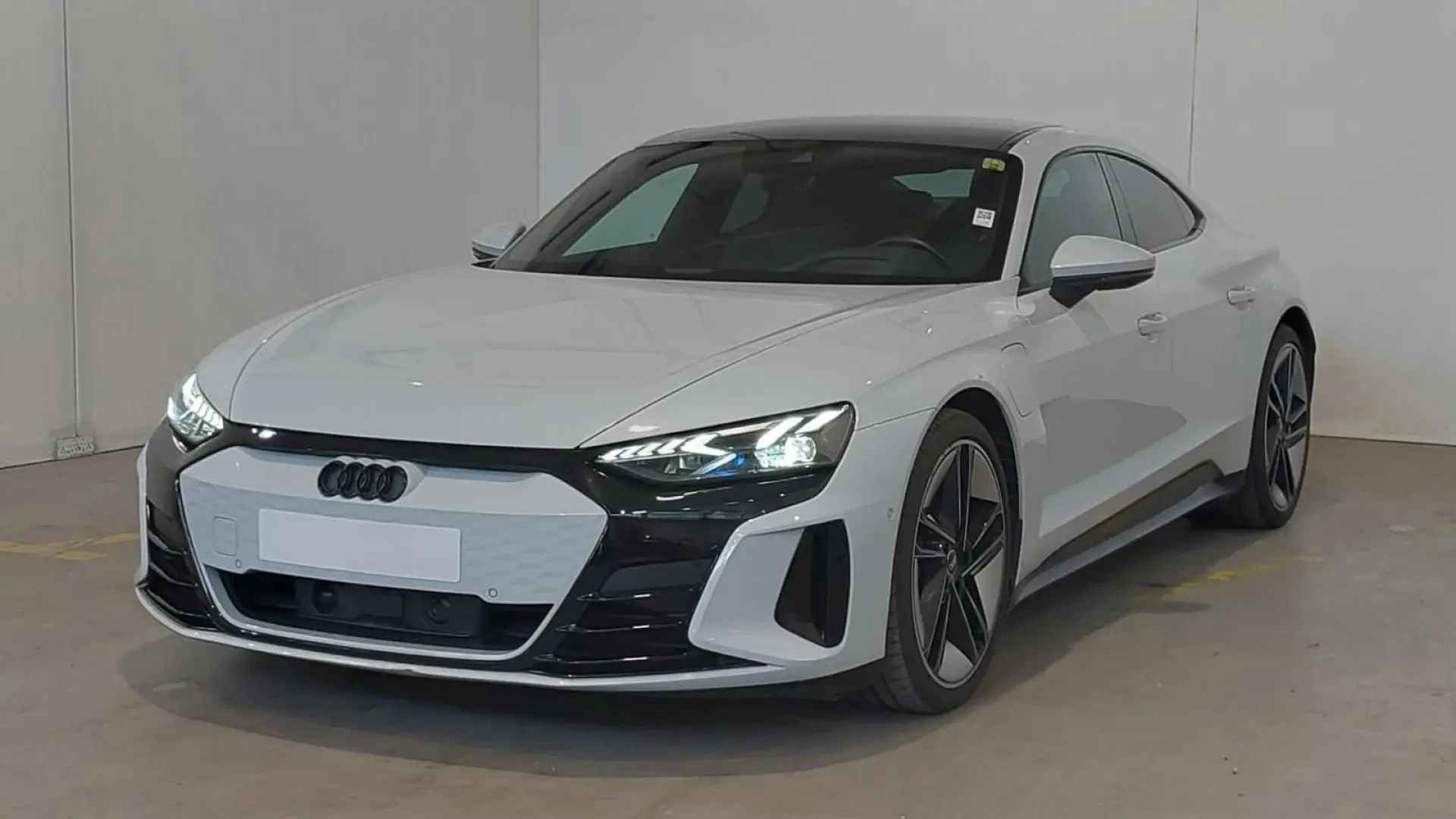 E-TRON GT ACC PANO SITZHZ HuD KAMERA MEMORY DAB