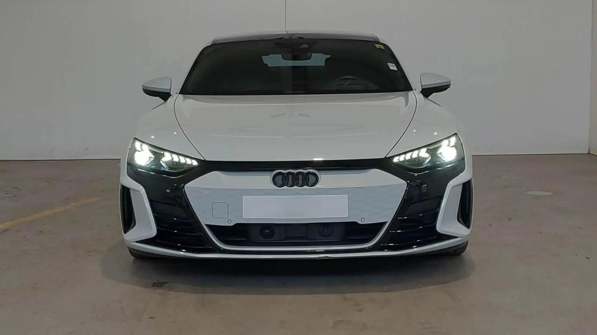 E-TRON GT ACC PANO SITZHZ HuD KAMERA MEMORY DAB