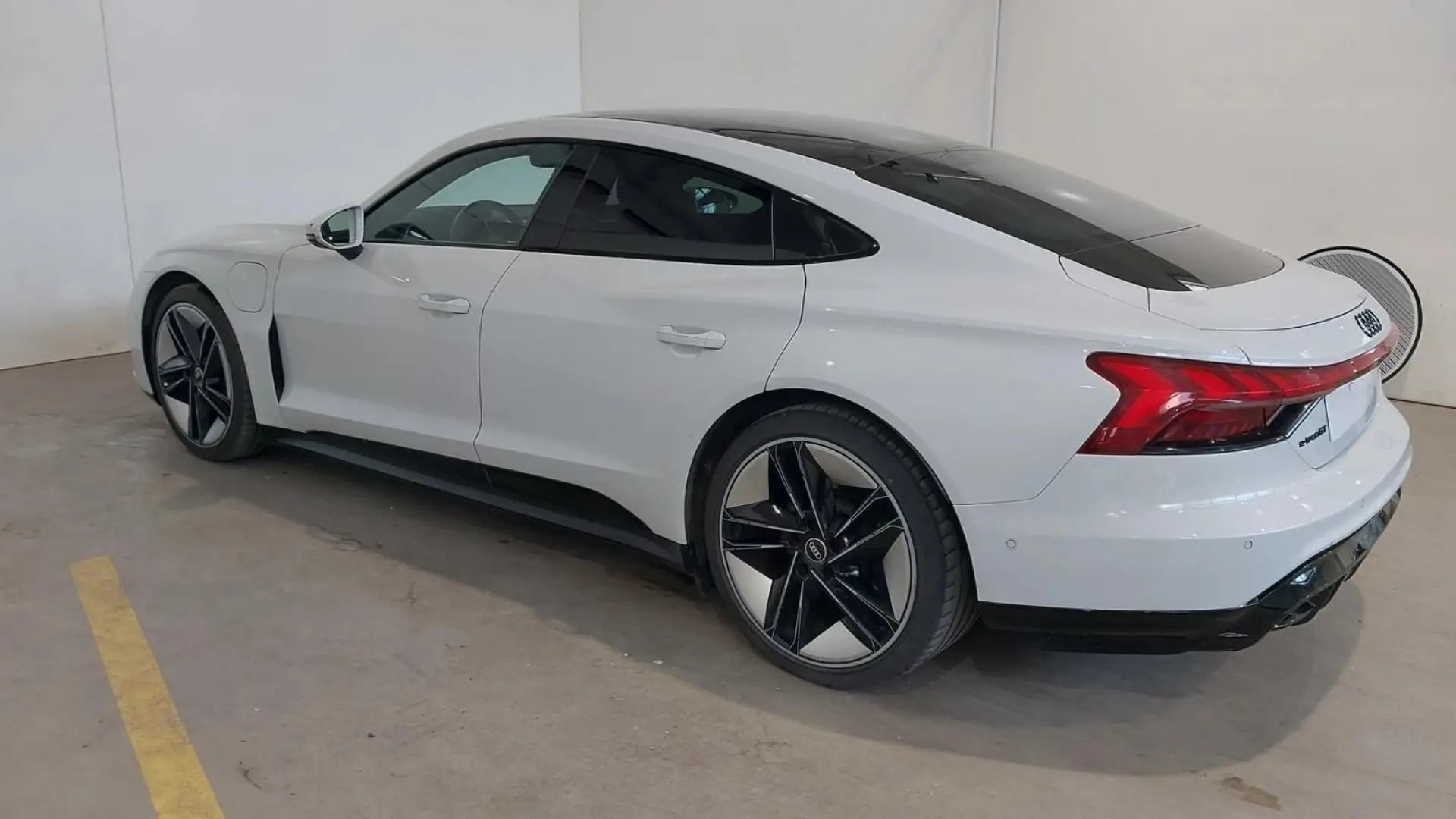 E-TRON GT ACC PANO SITZHZ HuD KAMERA MEMORY DAB