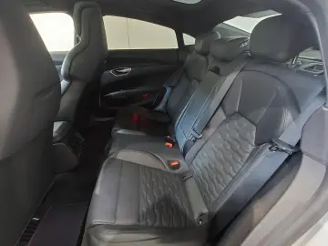 E-TRON GT ACC PANO SITZHZ HuD KAMERA MEMORY DAB
