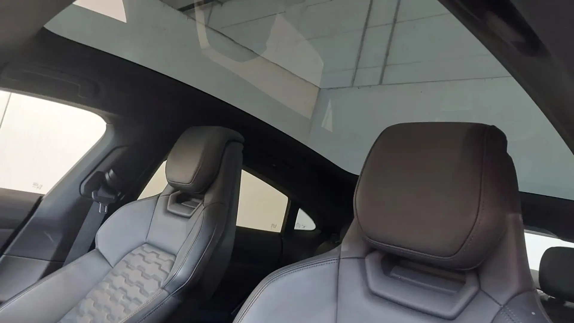 E-TRON GT ACC PANO SITZHZ HuD KAMERA MEMORY DAB