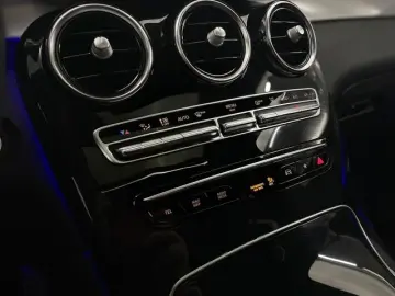 Mercedes-Benz GLC 300 de Coupe 4M AMG
