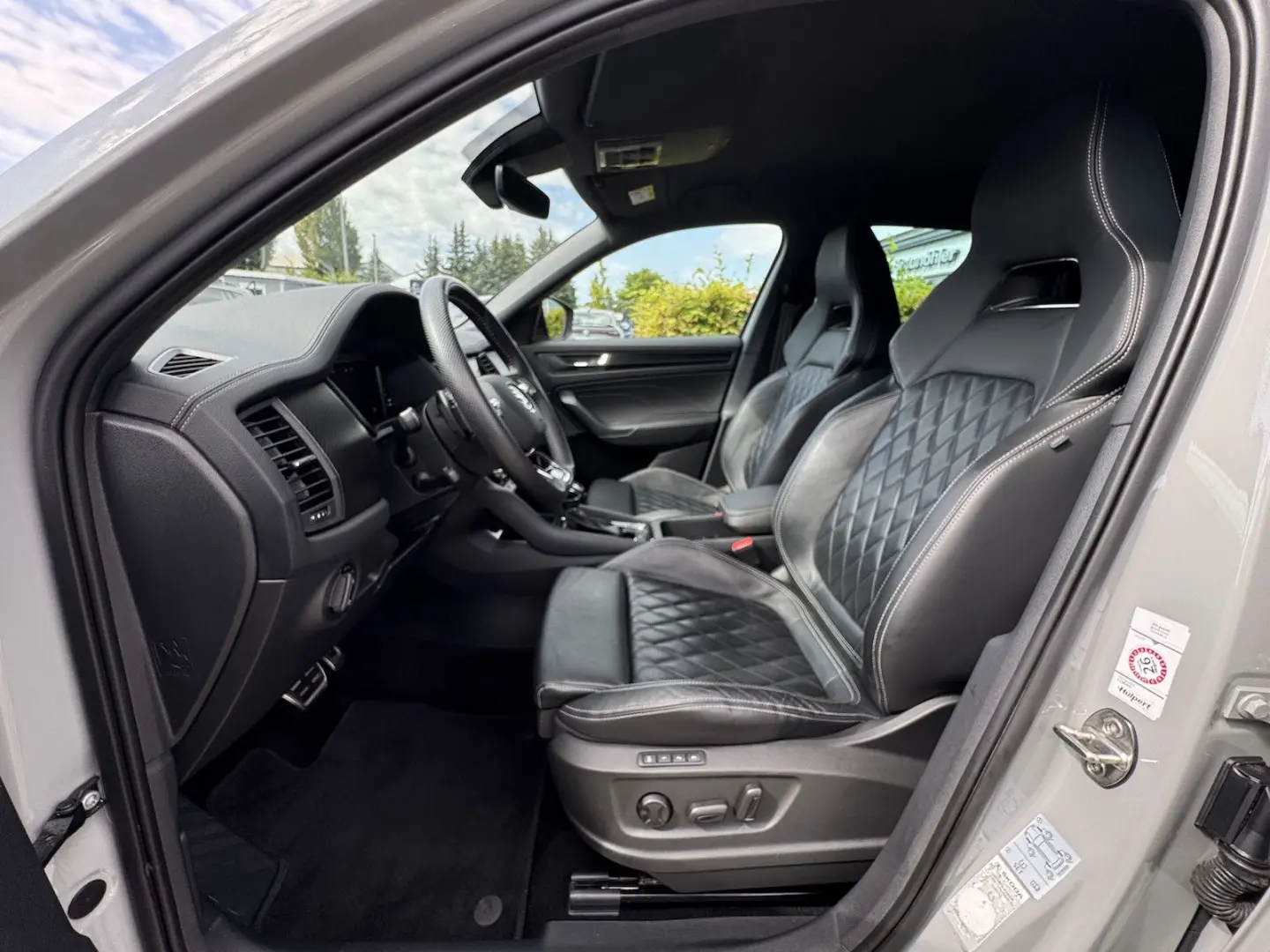 Kodiaq 2.0 TDI DSG Sportline*STANDHEIZUNG*ACC*SH