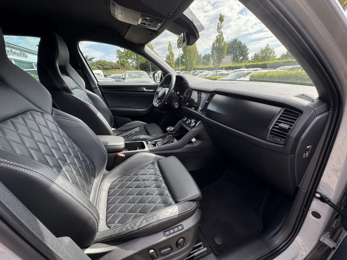 Kodiaq 2.0 TDI DSG Sportline*STANDHEIZUNG*ACC*SH
