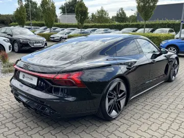 e-tron GT quattro*PANO*LED*KERAMIK BREMSE*CARBON