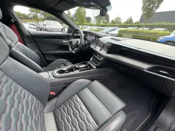 e-tron GT quattro*PANO*LED*KERAMIK BREMSE*CARBON