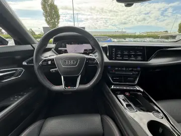 e-tron GT quattro*PANO*LED*KERAMIK BREMSE*CARBON