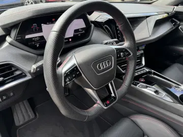 e-tron GT quattro*PANO*LED*KERAMIK BREMSE*CARBON