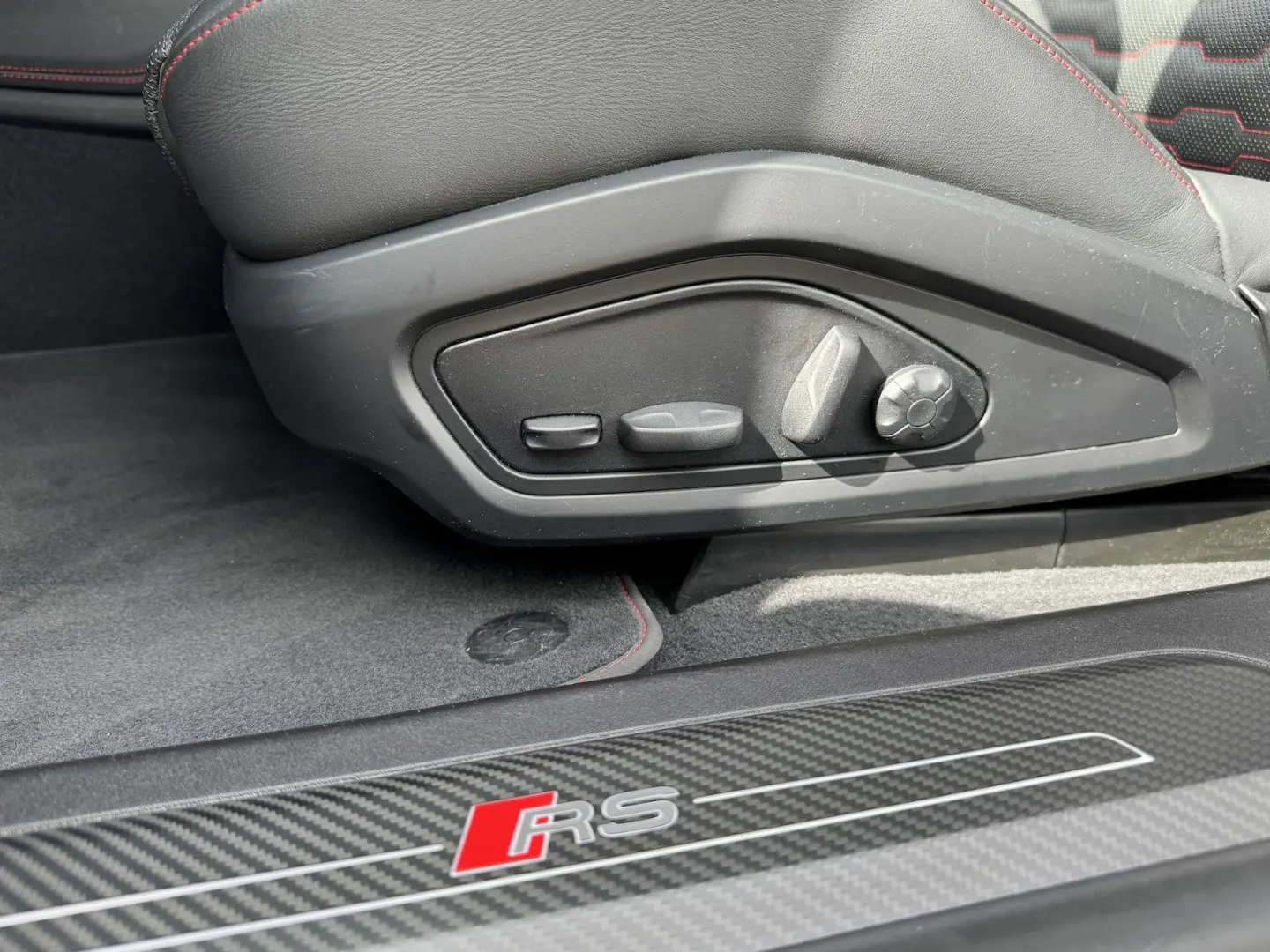 e-tron GT quattro*PANO*LED*KERAMIK BREMSE*CARBON