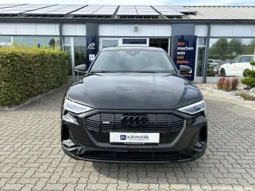 e-tron 50 quattro S line Black Edition