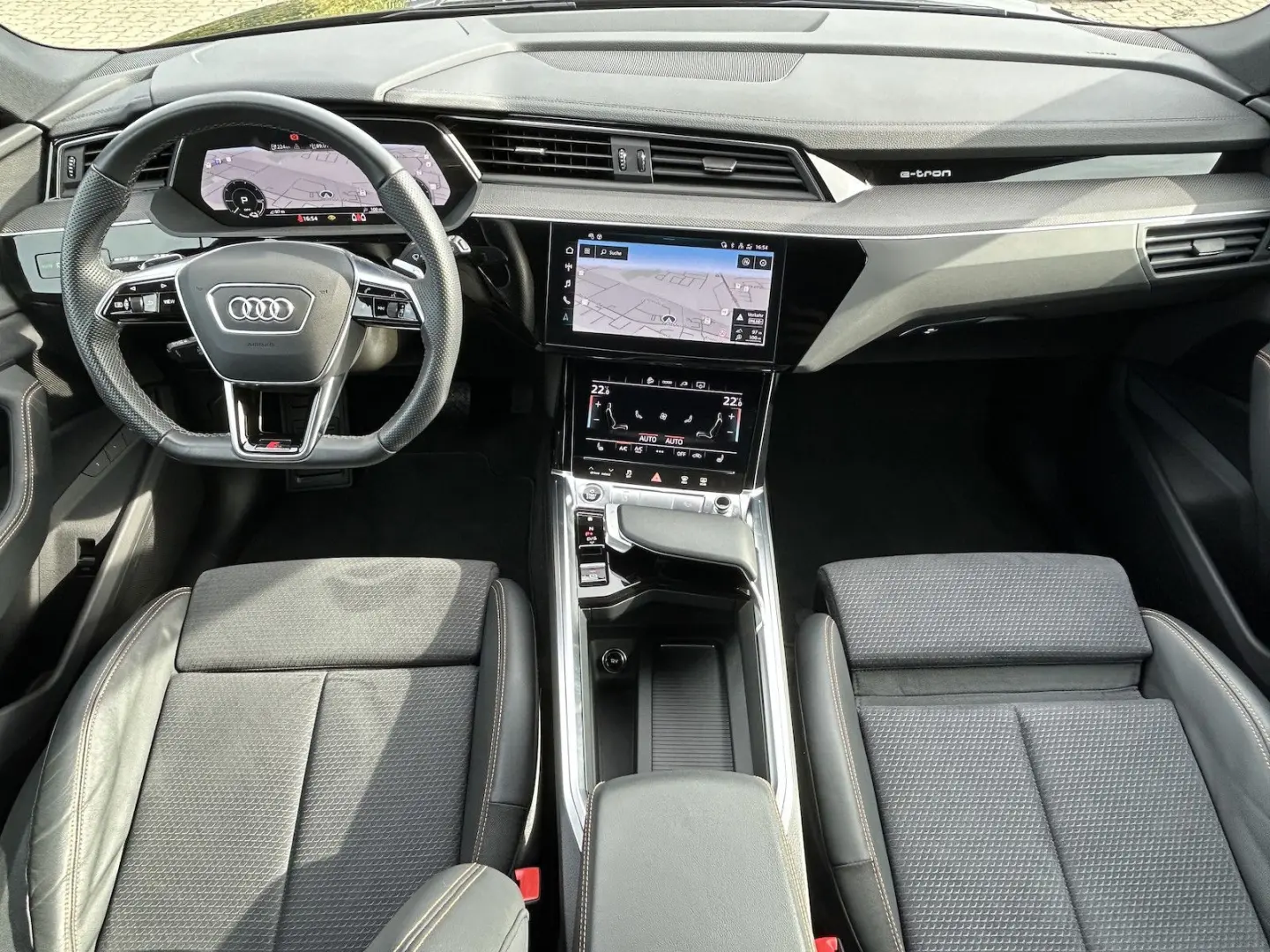 e-tron 50 quattro S line Black Edition