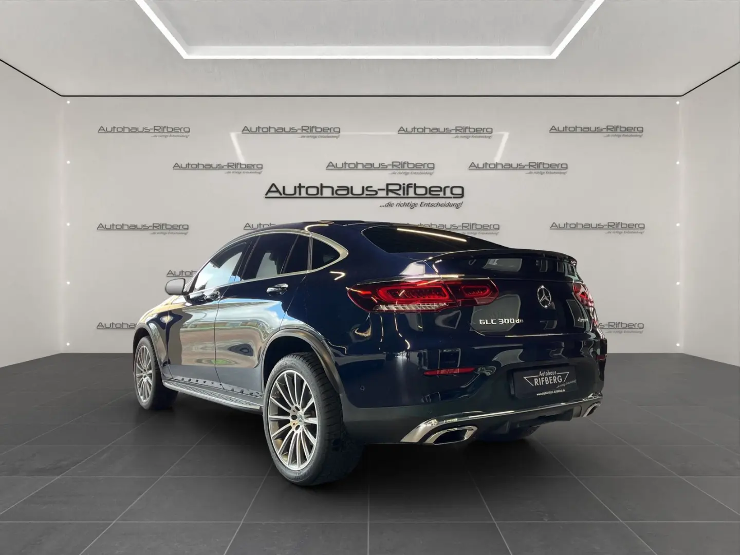 Mercedes-Benz GLC 300 de 4Matic COUPE AMG
