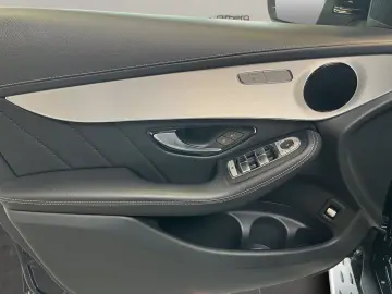 Mercedes-Benz GLC 300 de 4Matic COUPE AMG