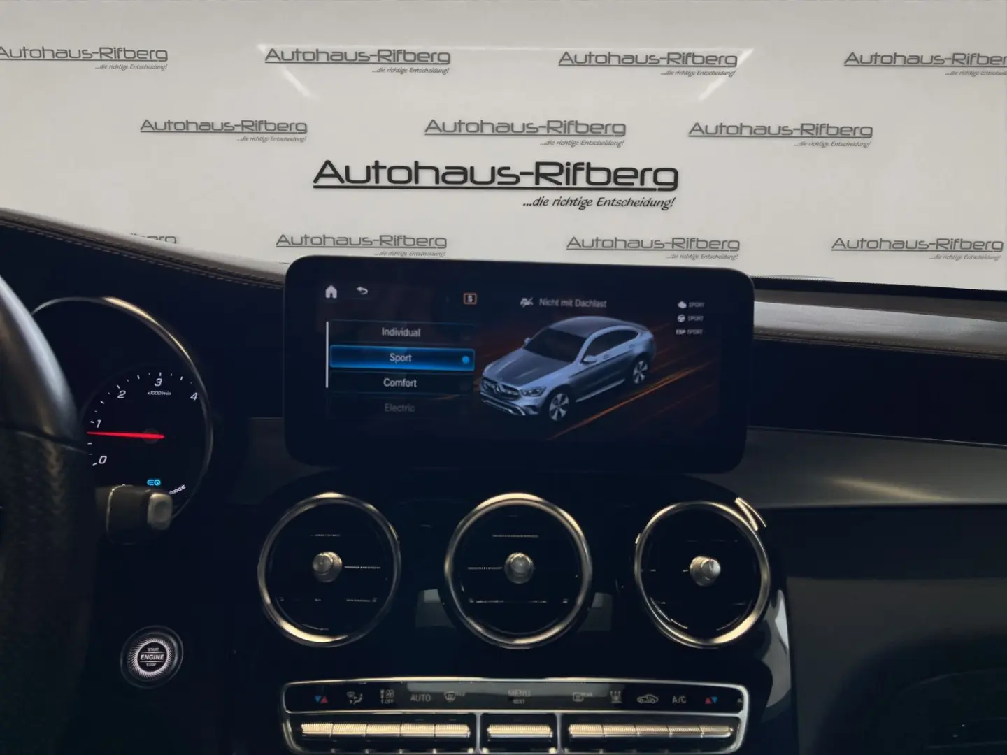 Mercedes-Benz GLC 300 de 4Matic COUPE AMG