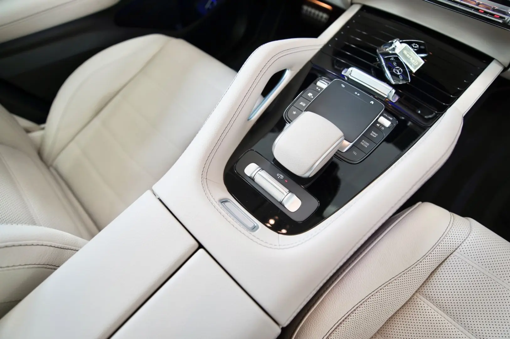 Mercedes-Benz GLS 450 4Matic M.2024/FACELIFT - AMG LINE