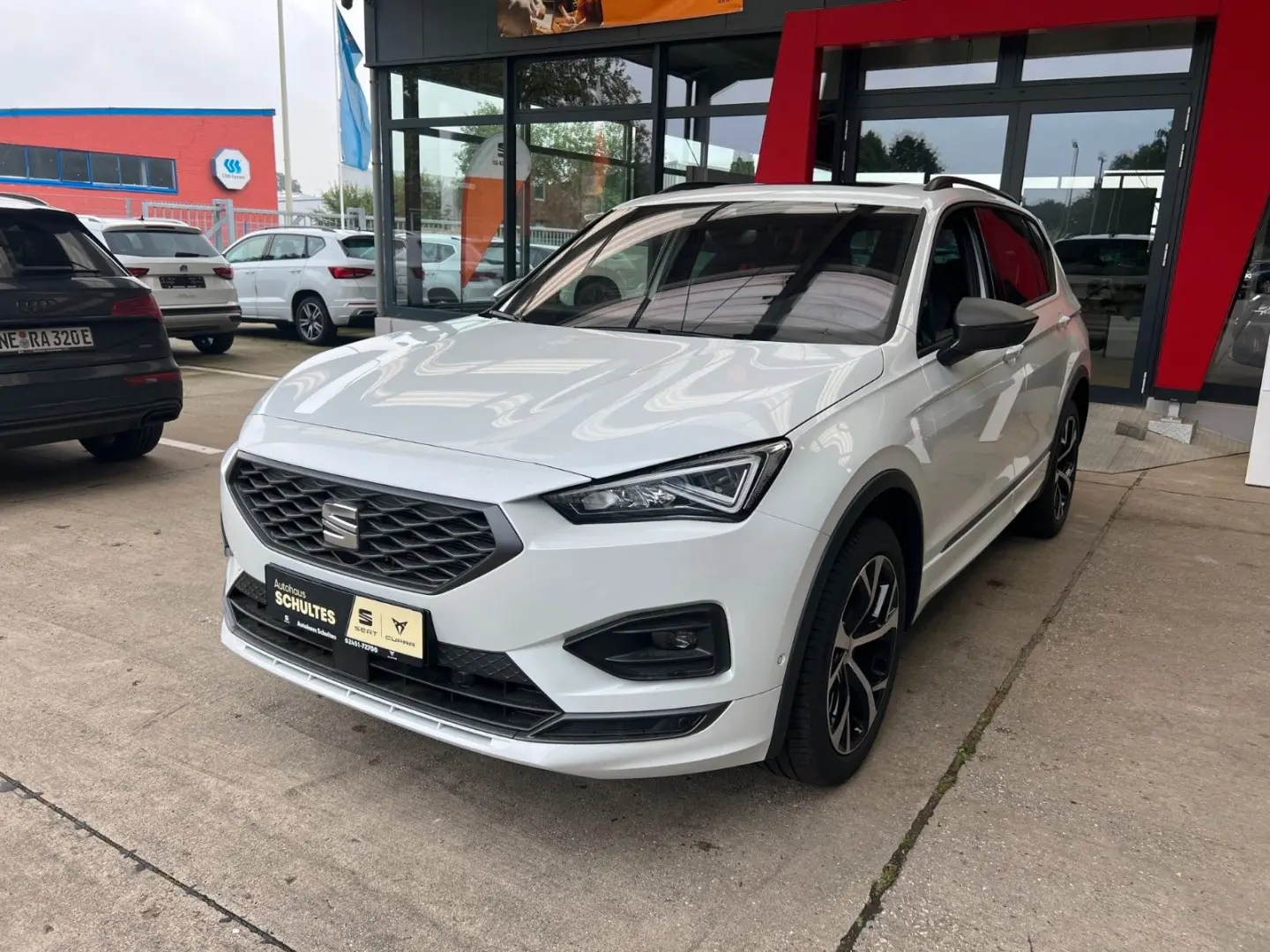 Tarraco FR 1.5 TSI DSG AHK/PANO/NAVI/ACC/