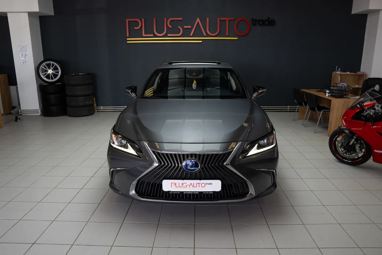 Lexus Seria ES 300h Echipare Luxury Stoc Timisoara
