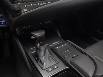 Lexus Seria ES 300h Echipare Luxury Stoc Timisoara