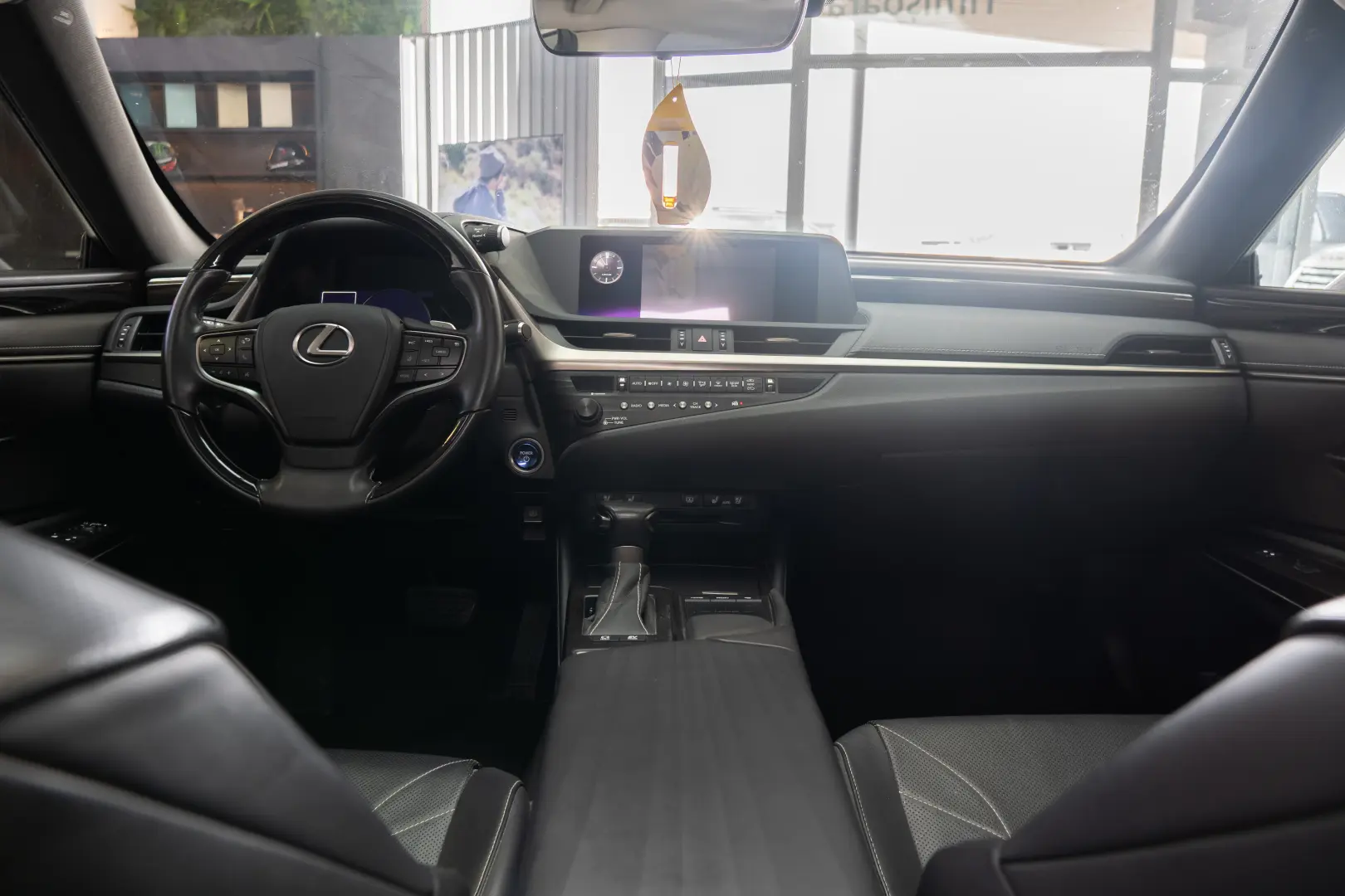 Lexus Seria ES 300h Echipare Luxury Stoc Timisoara