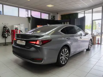 Lexus Seria ES 300h Echipare Luxury Stoc Timisoara