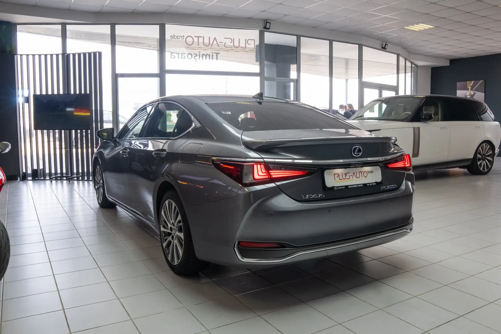 Lexus Seria ES 300h Echipare Luxury Stoc Timisoara