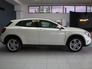 Mercedes-Benz GLA 180 Cutie Automata Stoc Timisoara
