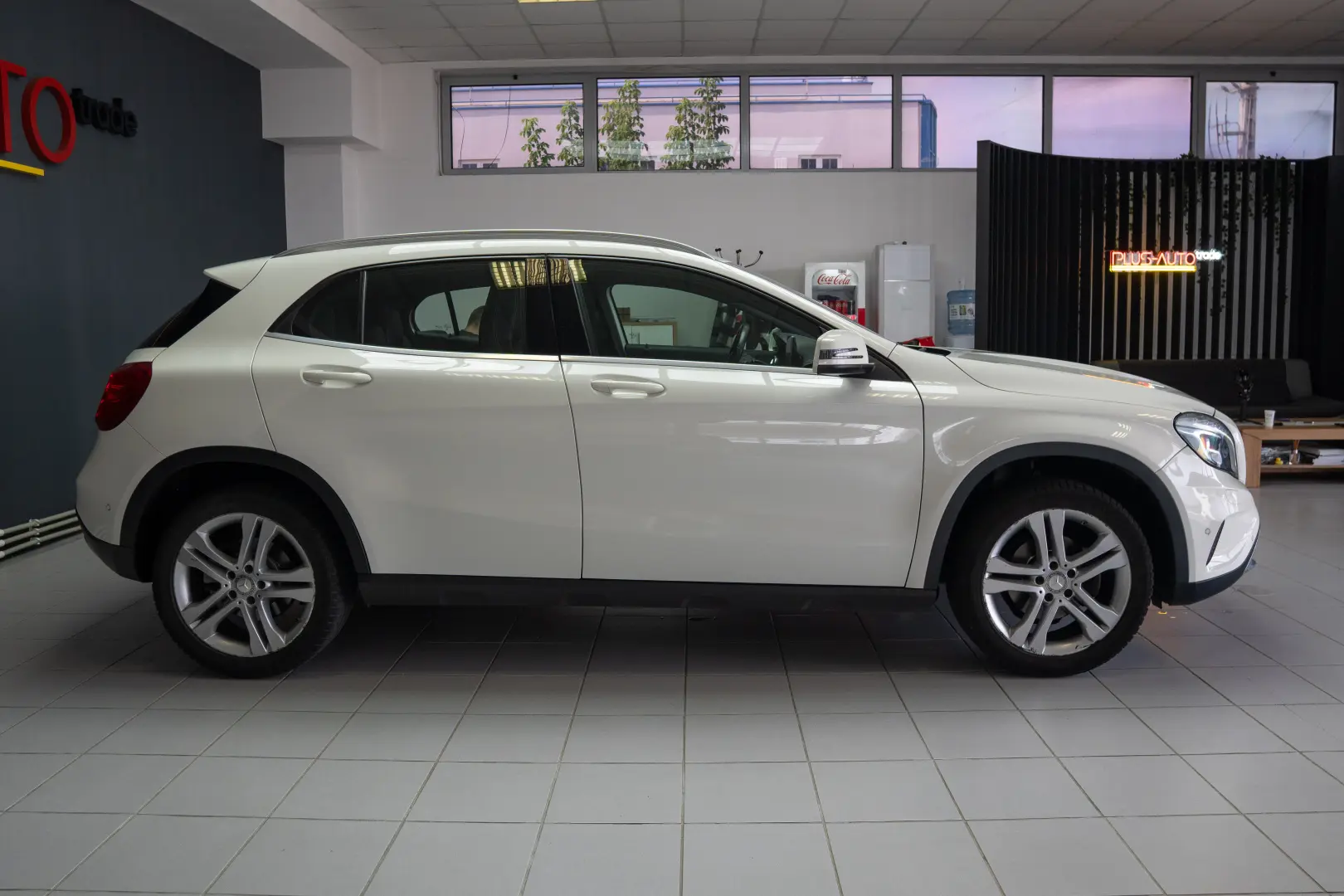 Mercedes-Benz GLA 180 Cutie Automata Stoc Timisoara