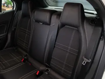 Mercedes-Benz GLA 180 Cutie Automata Stoc Timisoara