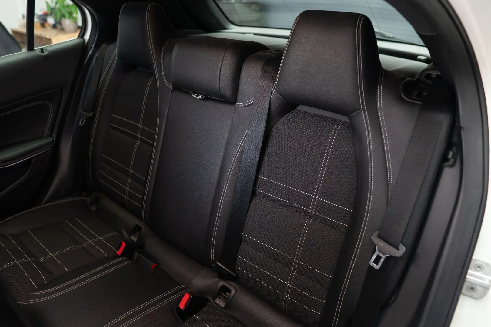 Mercedes-Benz GLA 180 Cutie Automata Stoc Timisoara