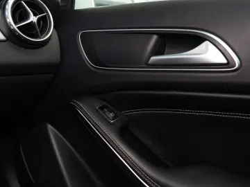 Mercedes-Benz GLA 180 Cutie Automata Stoc Timisoara