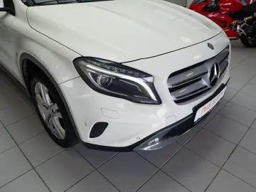 Mercedes-Benz GLA 180 Cutie Automata Stoc Timisoara