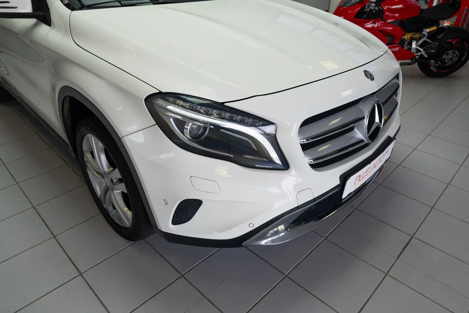 Mercedes-Benz GLA 180 Cutie Automata Stoc Timisoara