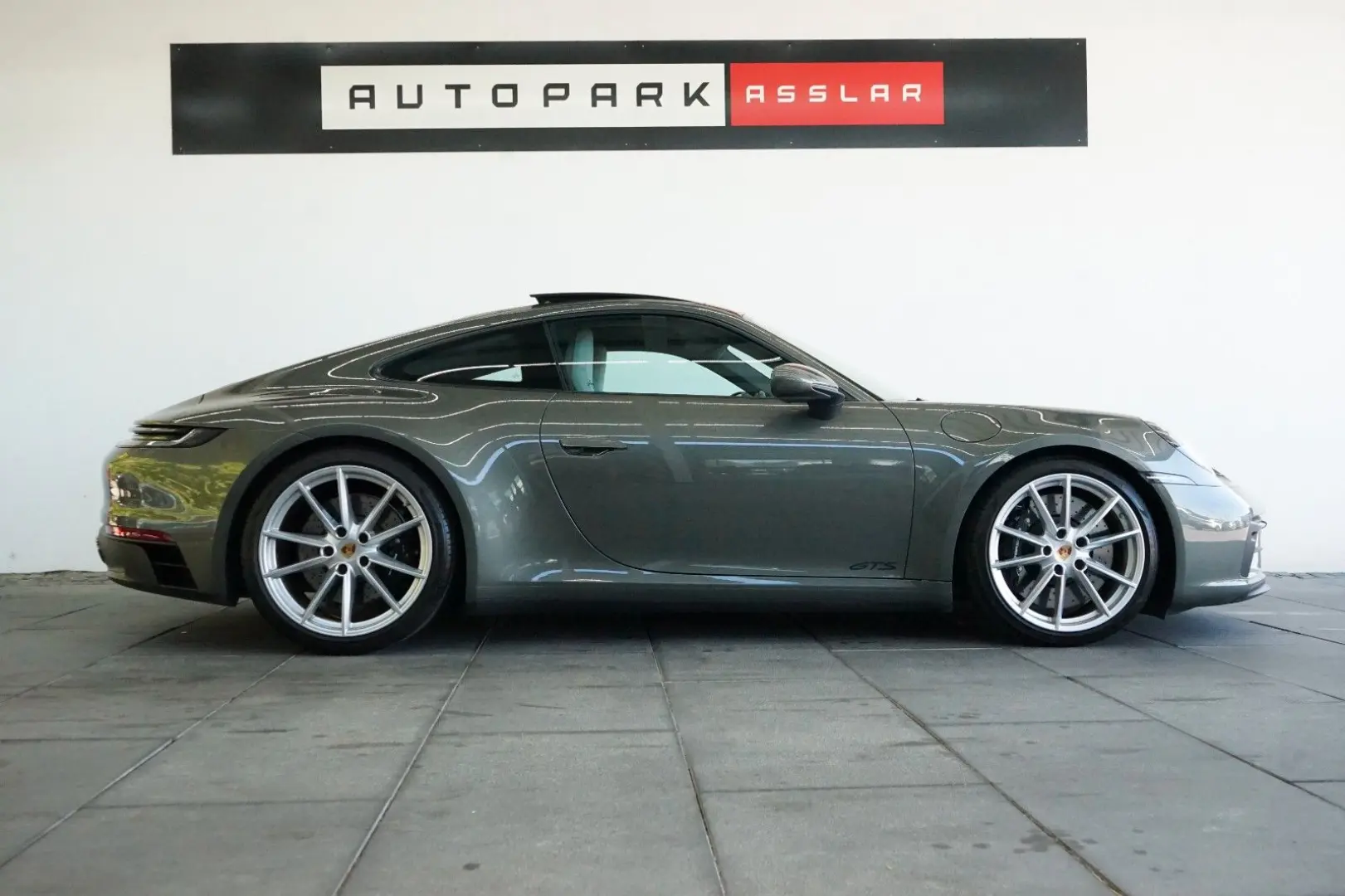 992 911 Carrera 4 GTS Coupe/Bi-Color/14W/BOSE/