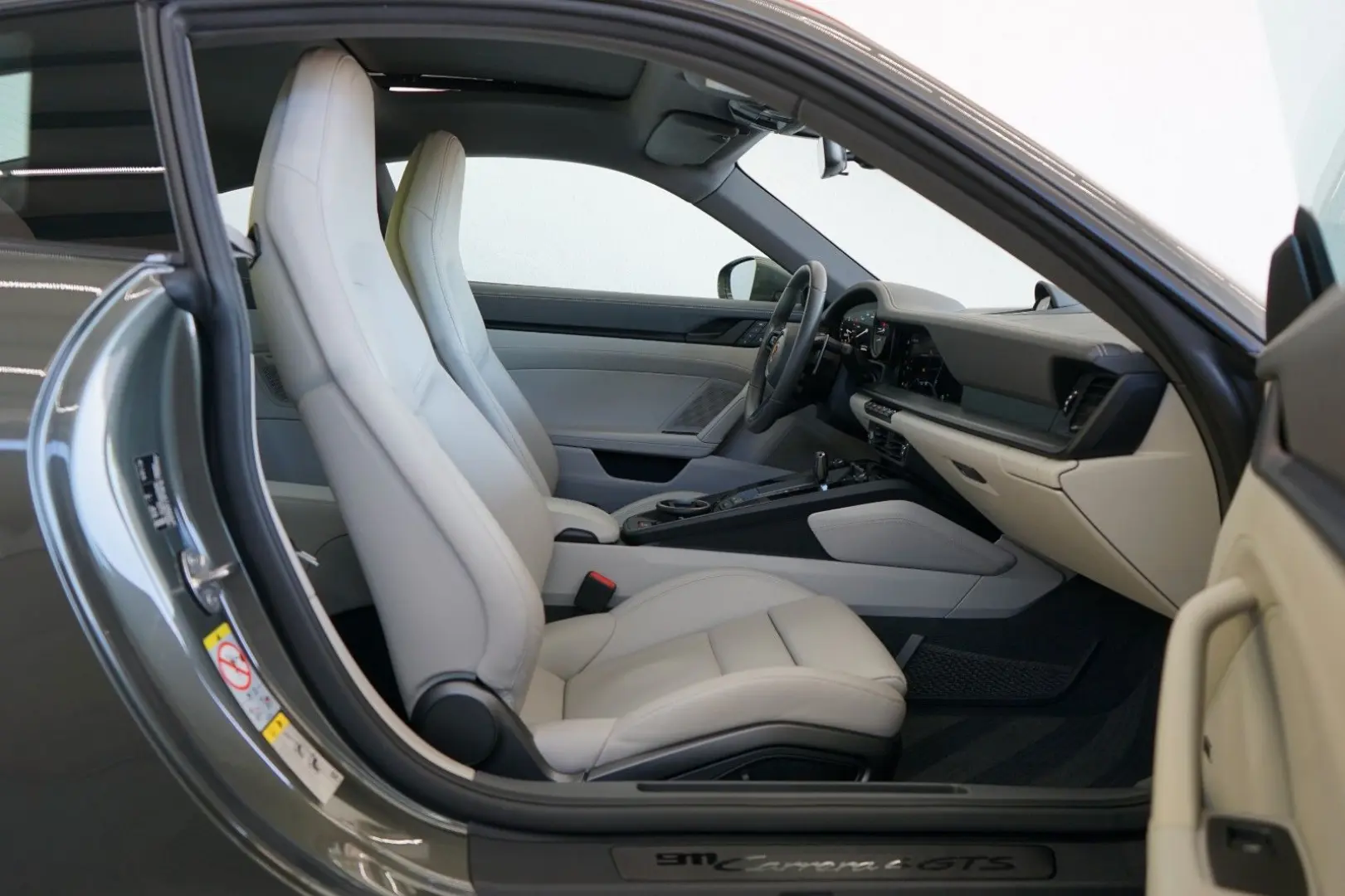992 911 Carrera 4 GTS Coupe/Bi-Color/14W/BOSE/