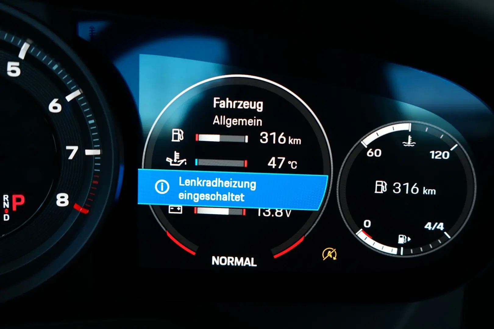992 911 Carrera 4 GTS Coupe/Bi-Color/14W/BOSE/
