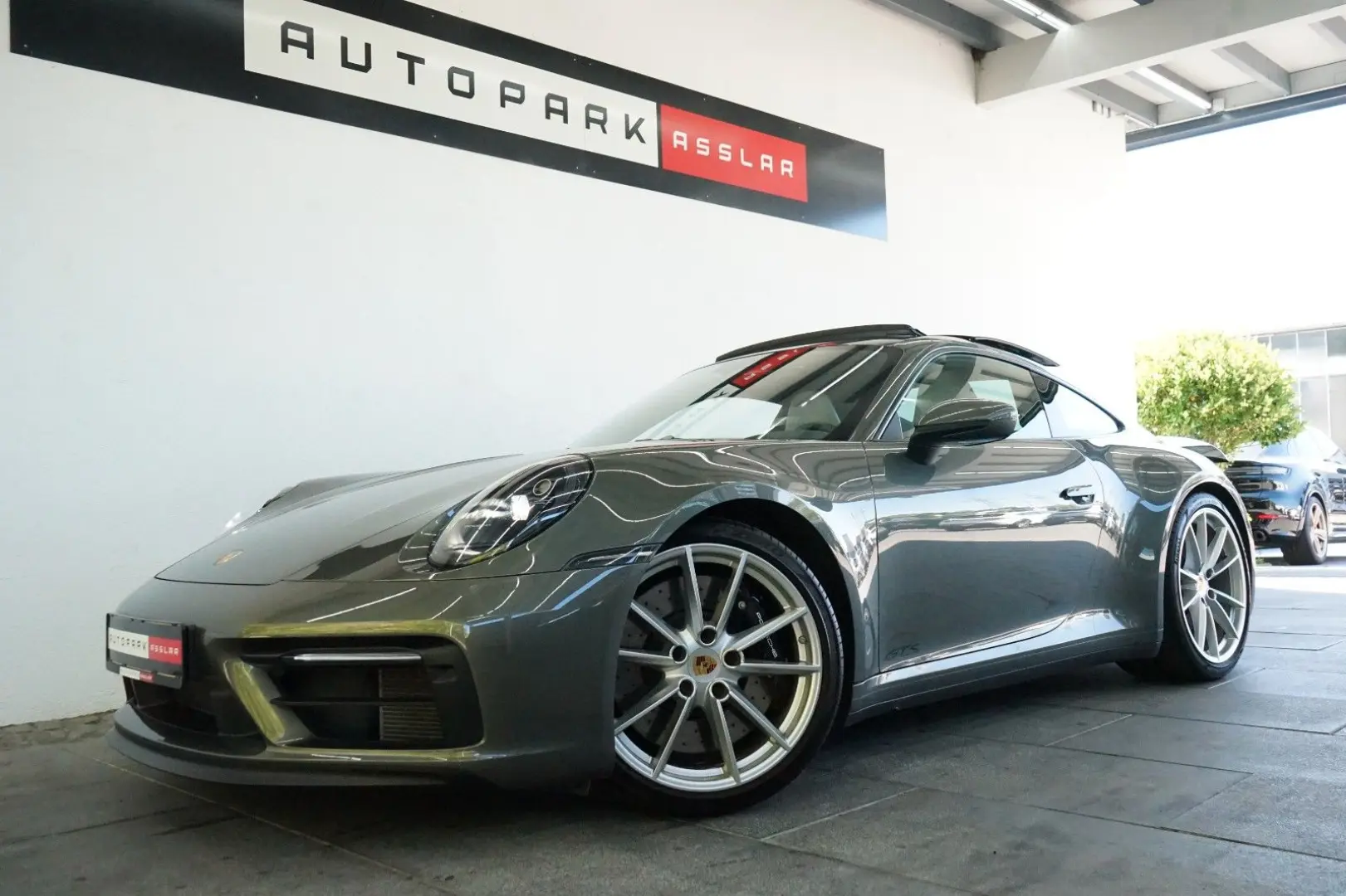992 911 Carrera 4 GTS Coupe/Bi-Color/14W/BOSE/