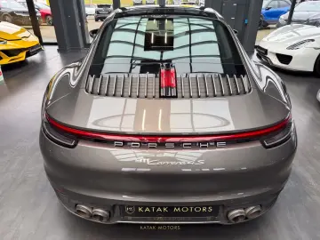 911 Carrera 4 S/PDLS+/SPORTSITZ 14W/WAPPEN